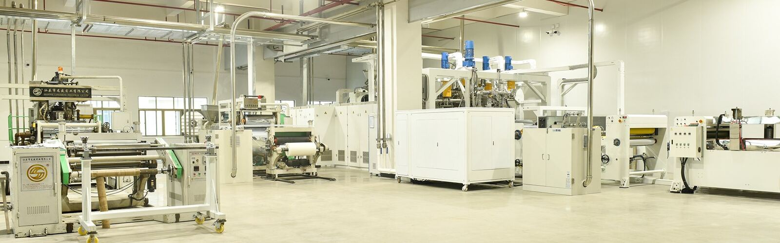 Food-grade cleanroom thermoforming workshop